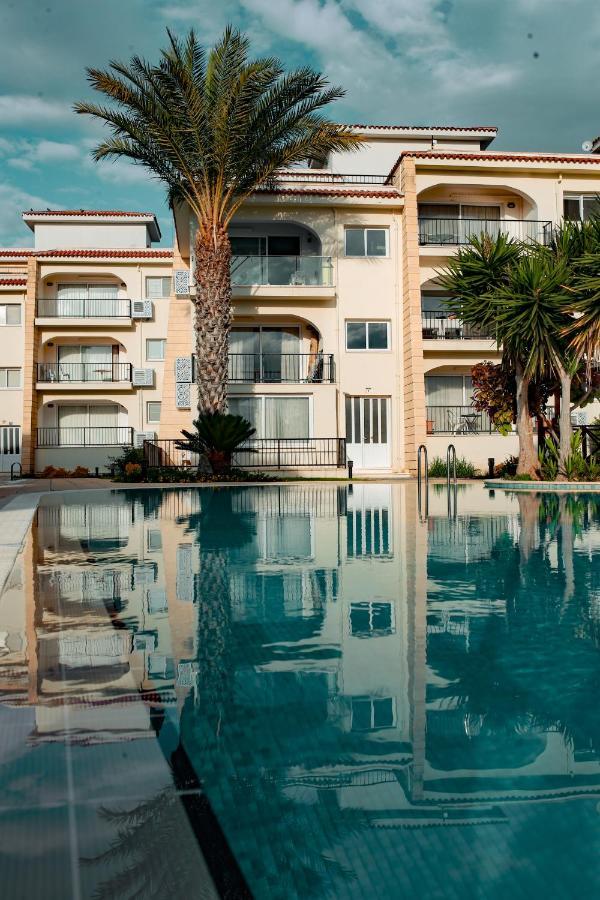 Fantastic 4 Cyprus First Line Beachfront Boghaz Exterior photo